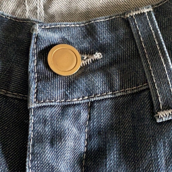 Denim Capri with zipper detail at leg opening - Picture 8 of 9